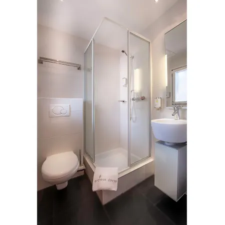 Arthaushotel Hotell 3*