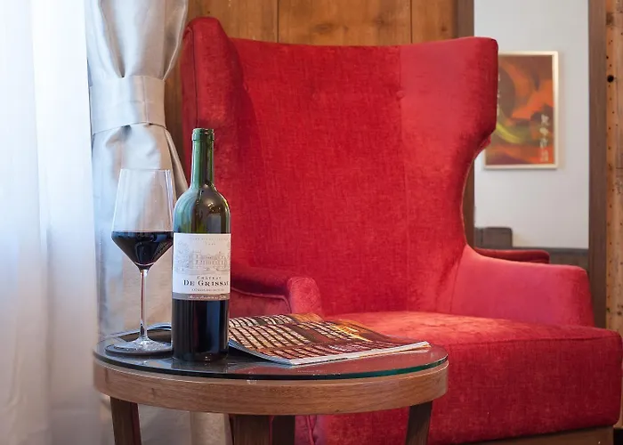 Готель Arthaushotel