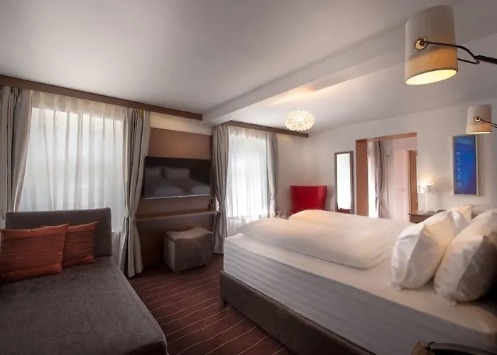 Готель Arthaushotel 3*